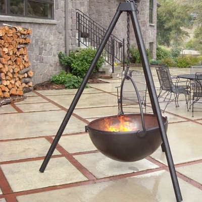Półkula Corten Steel Fire Globe Tripod Wiszący grill na ognisko