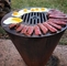 Nowoczesny grill stożkowy Corten Steel Outdoor Piec górny Grill opalany drewnem