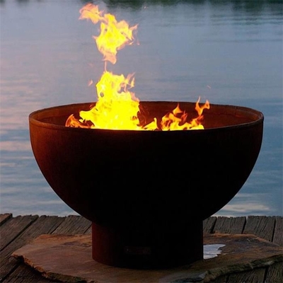 Półkula opalana drewnem Corten Steel Fire Pit Bowl na zewnątrz Camping